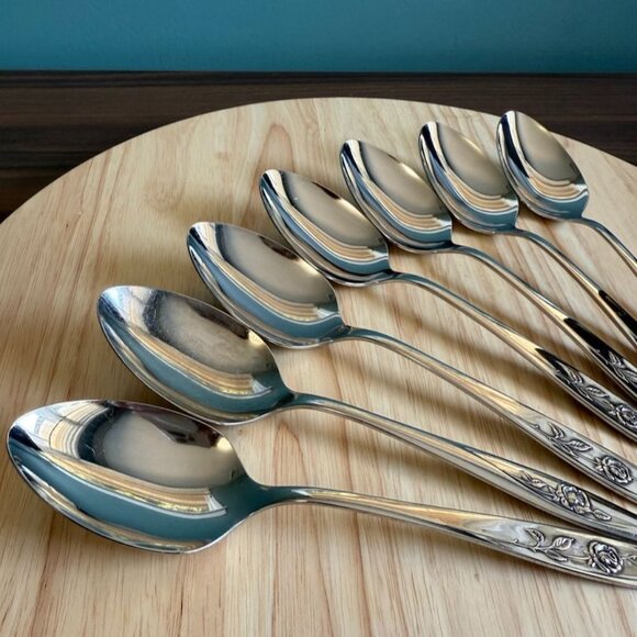 7 Vintage Oneida My Rose Serving Spoons 8 1/4 in - Picture 4 of 9